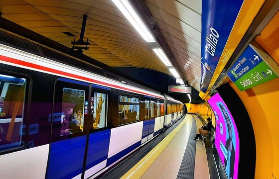 A Madrid Metro train at the platform at Callao station