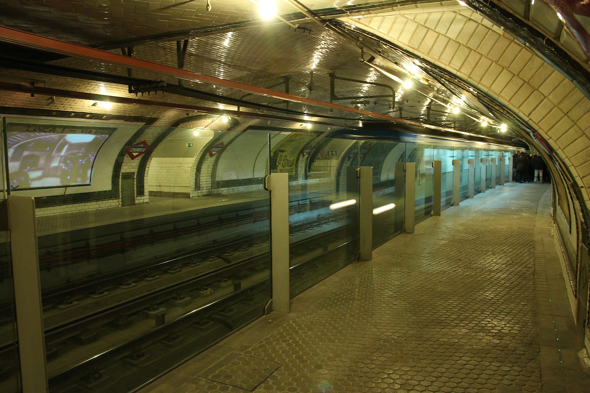 Interior of Chamberí, a closed station on the Madrid Metro
