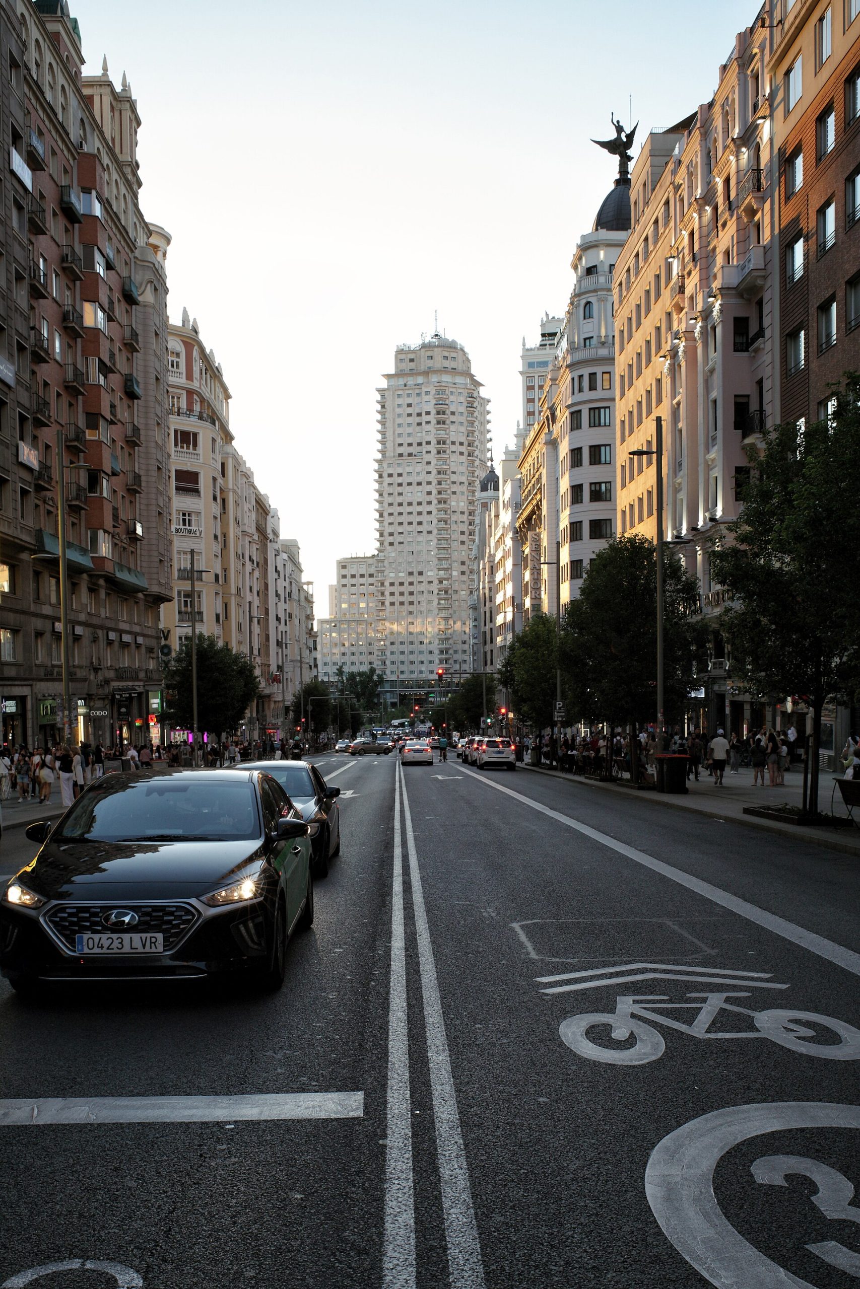 Gran Vía looking towards Plaza de España, with the Torre de Madrid behind