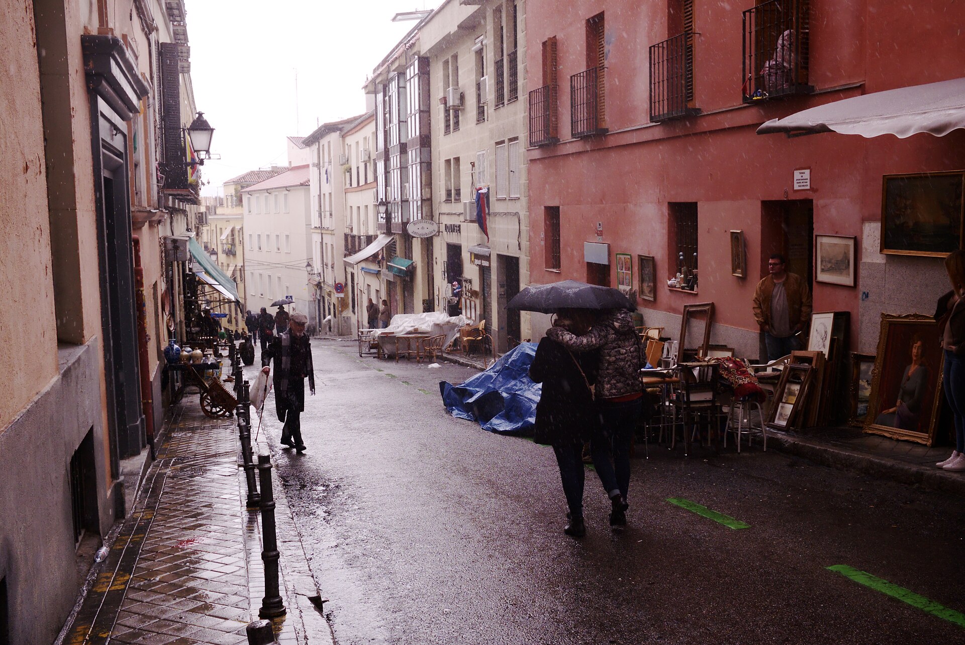 El Rastro de Madrid 51.jpg — illustrating What Is El Rastro, and How Does It Work in Madrid?
