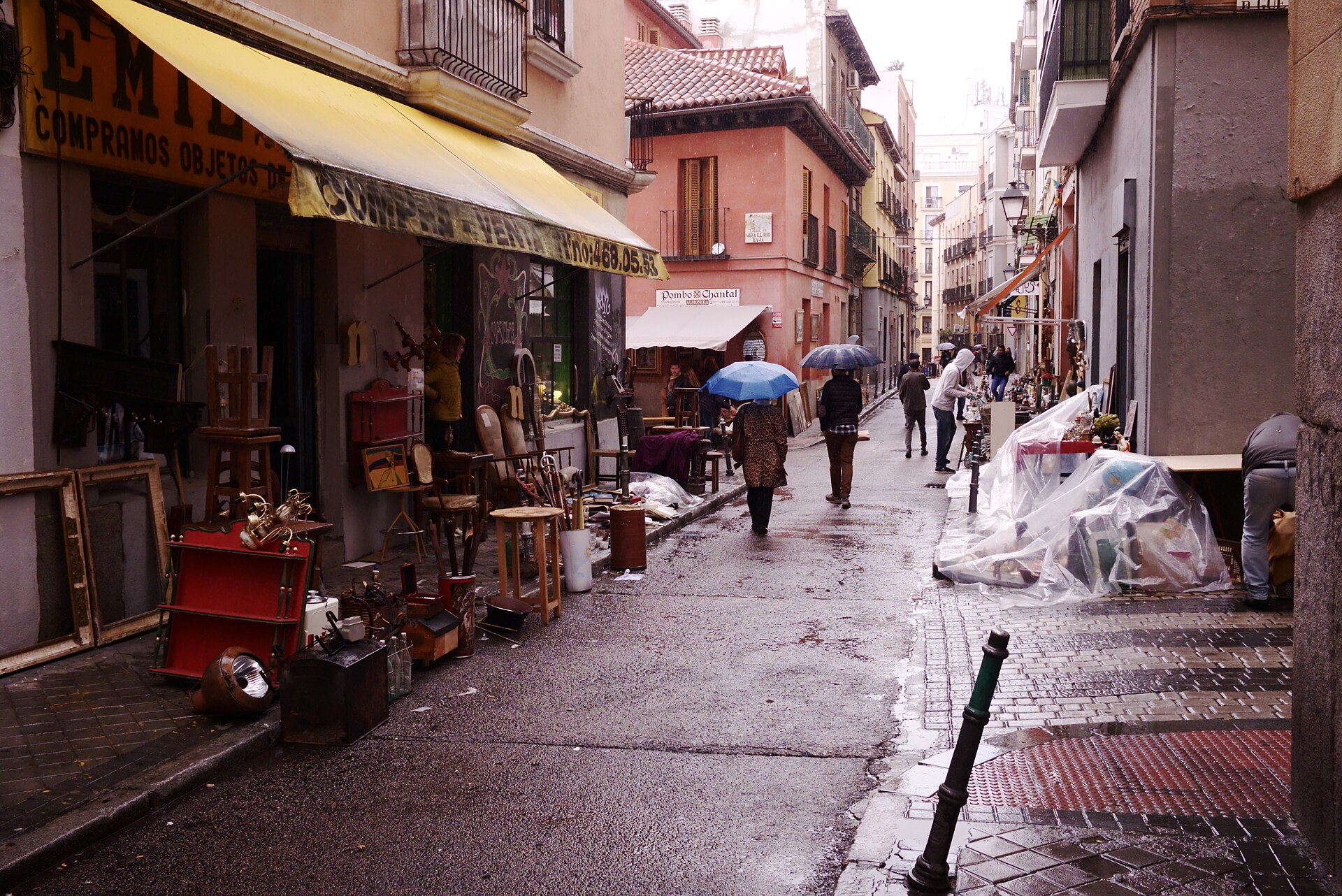 El Rastro de Madrid 50.jpg — illustrating What Is El Rastro, and How Does It Work in Madrid?