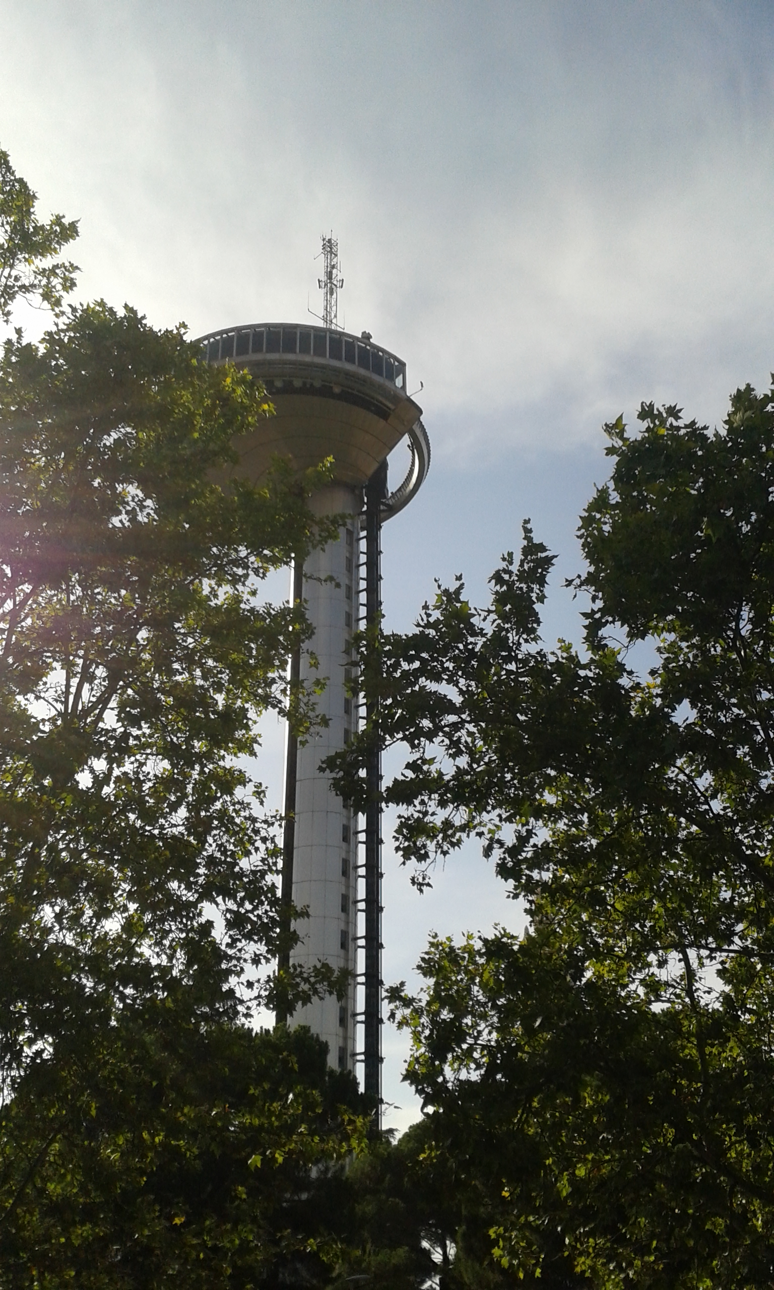 Faro de Moncloa, Madrid.jpg — illustrating What Is the Faro de Moncloa? Madrid's Observation Tower