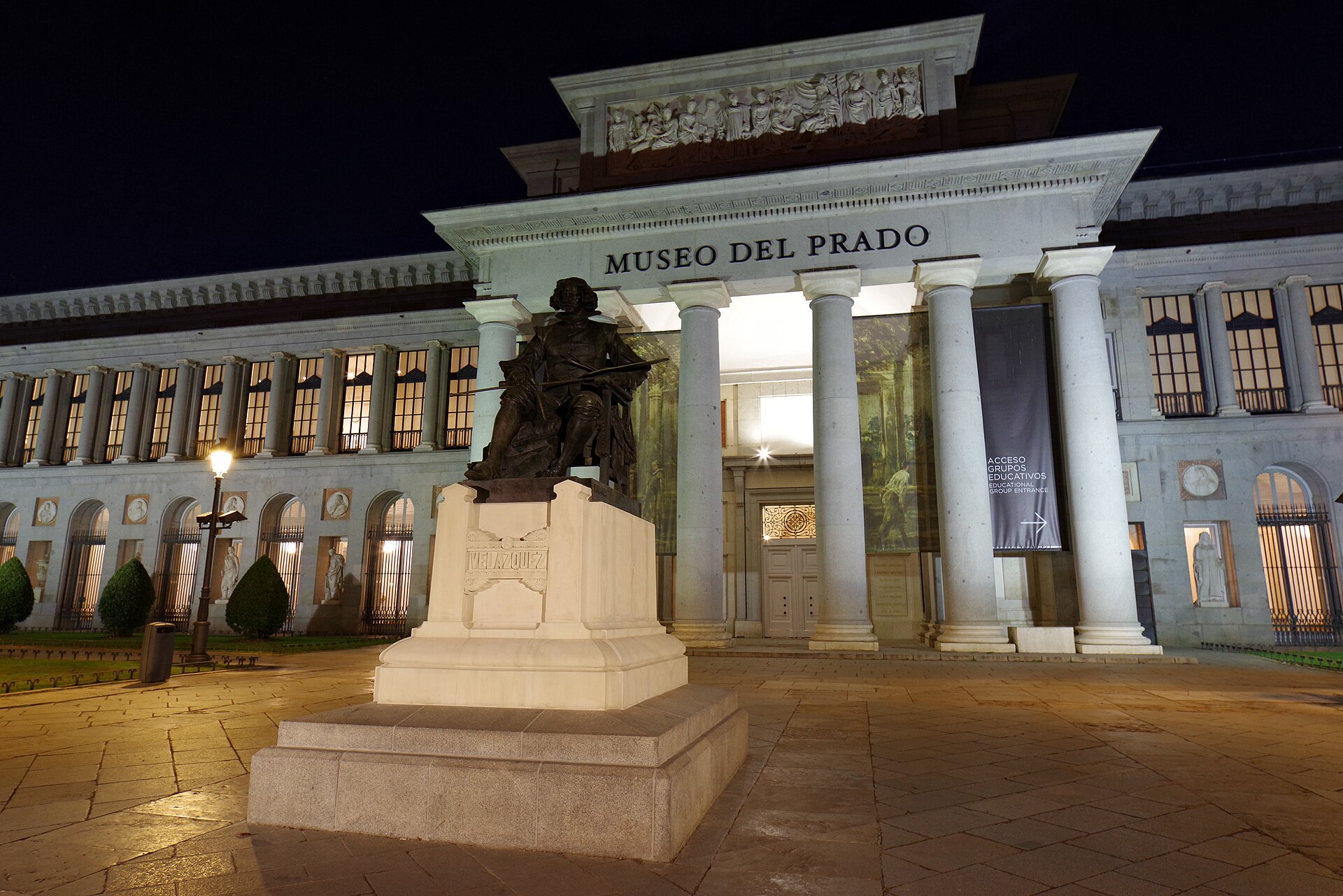 Statue of Diego Velázquez at the entrance to the Museo del Prado in Madrid