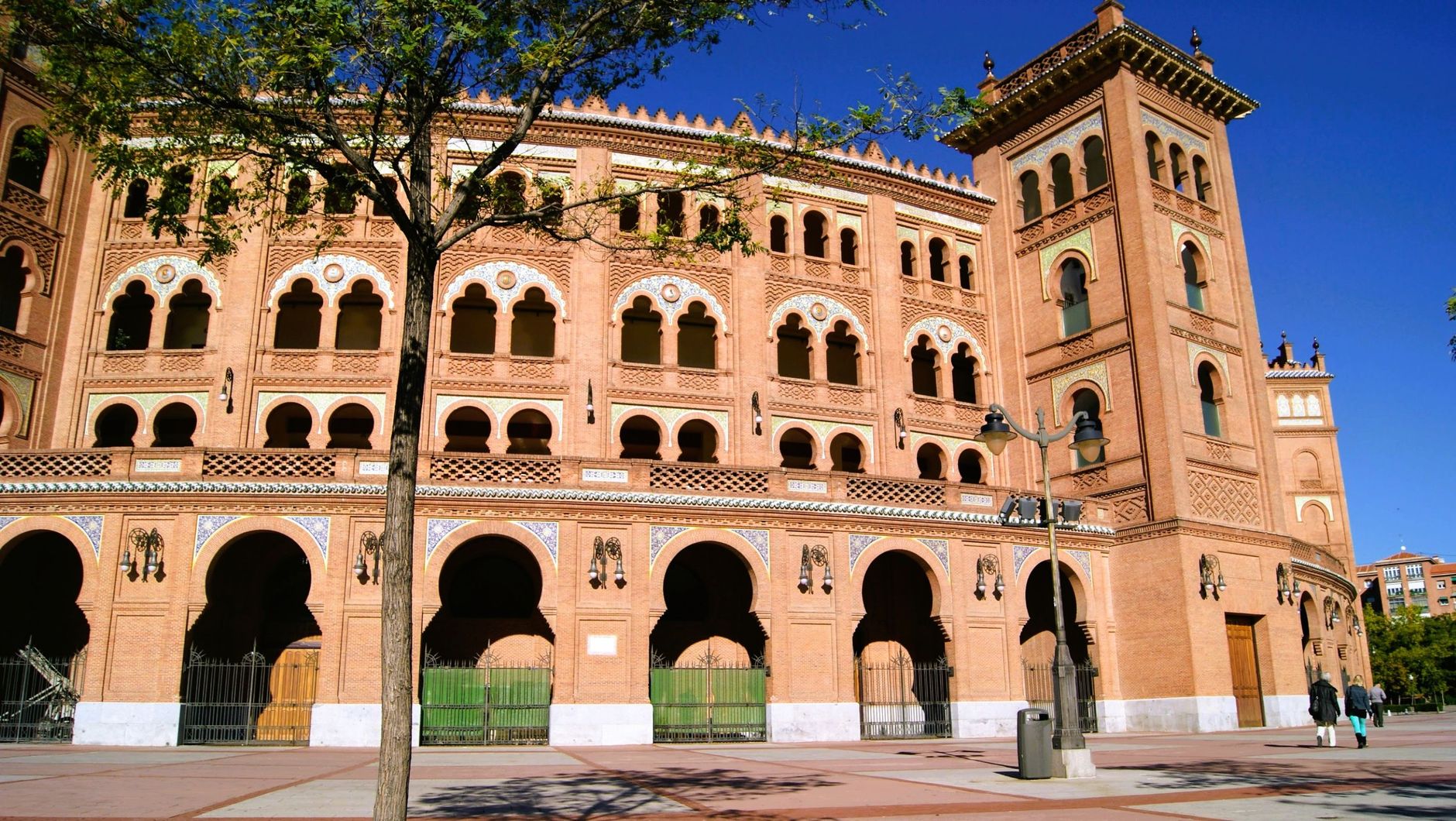 The iconic Las Ventas Bullring in Madrid, showcasing its intricate architecture under a clear sky. — illustrating What Is Las Ventas, and What Makes Its Architecture Unusual?
