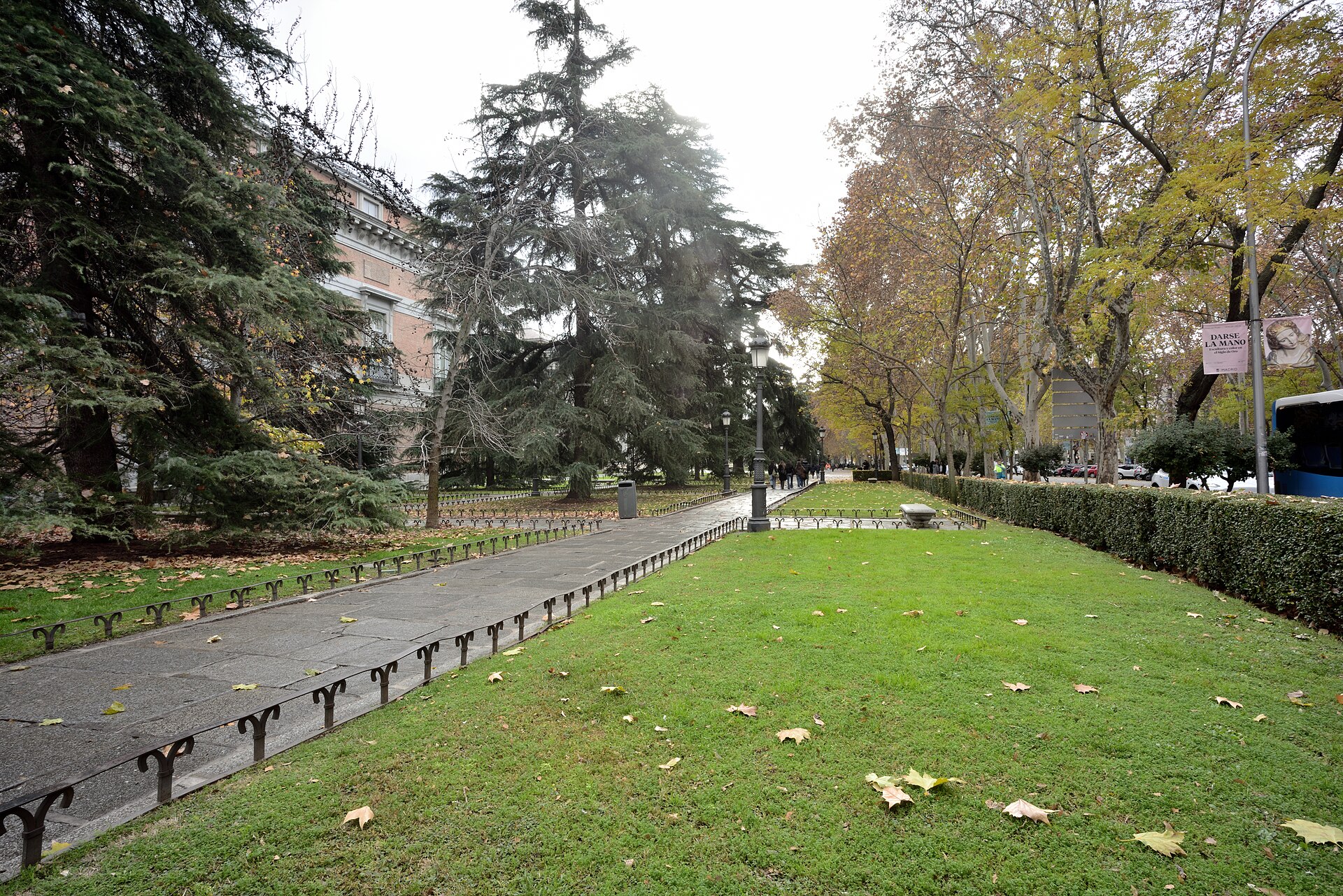 Paseo del Prado - Museo del Prado - Madrid 01.jpg