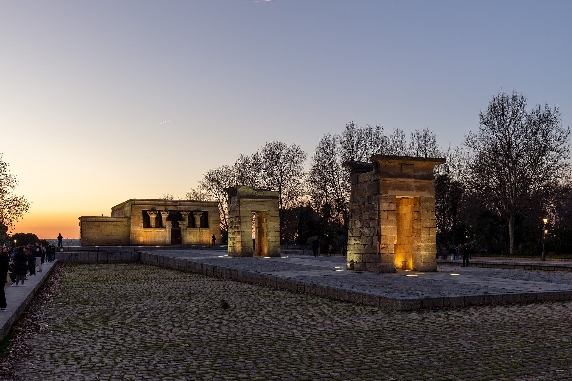Templo de Debod, Madrid, España, 2023-01-03, DD 86-88 HDR.jpg — illustrating What Is the Templo de Debod, and Why Is It in Madrid?