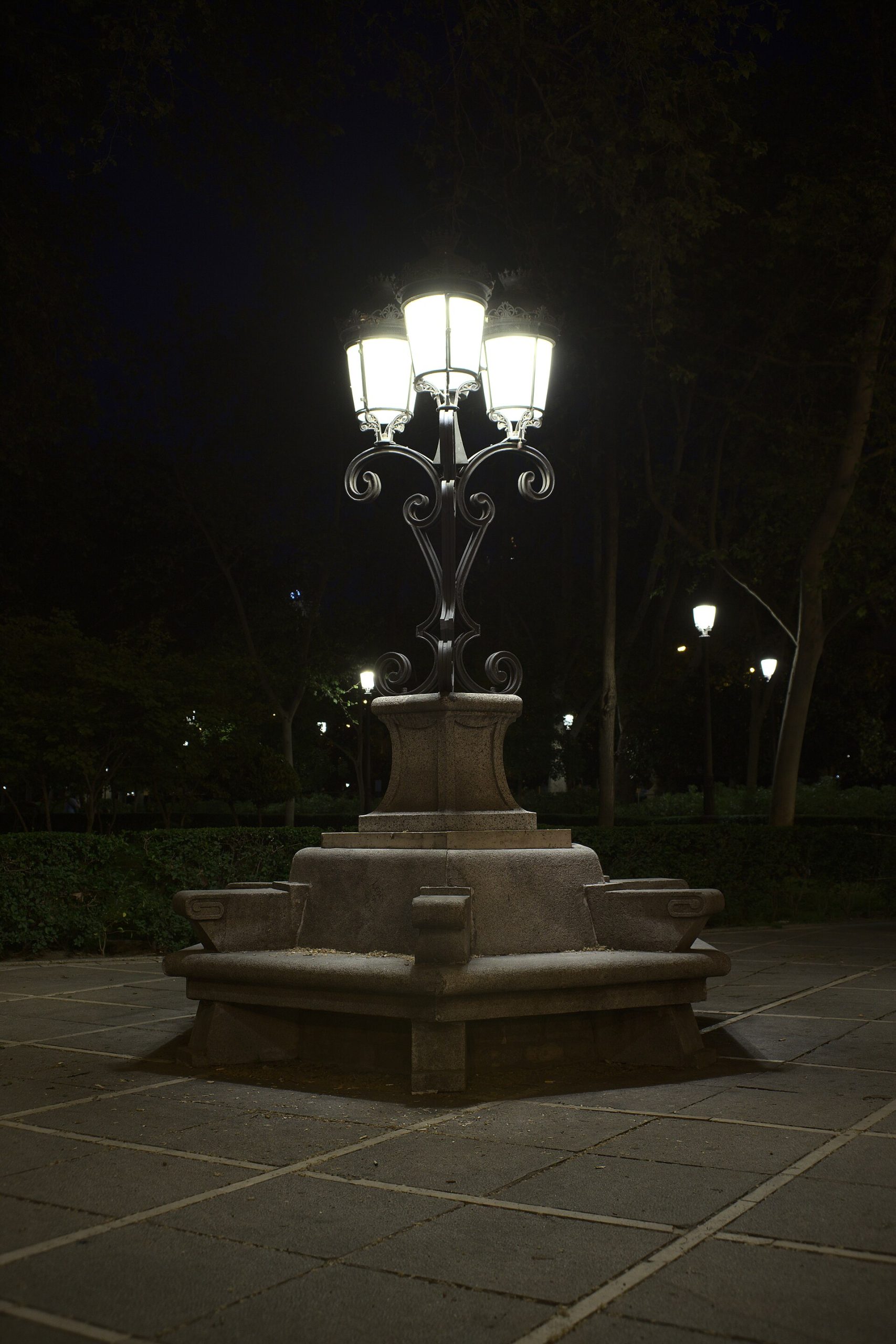 Banco - Paseo del Prado - Madrid 01.jpg — illustrating A Walking Route Along the Paseo del Prado, Madrid