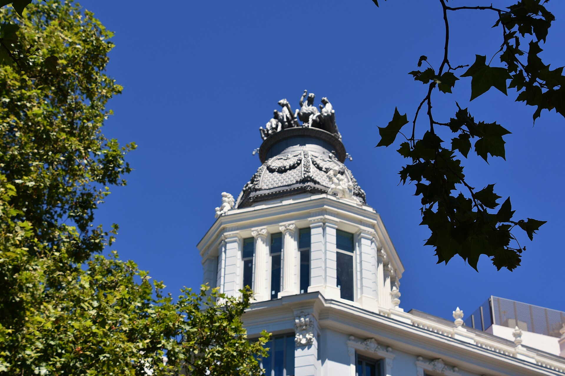 Madrid architecture (7) (29309692905).jpg