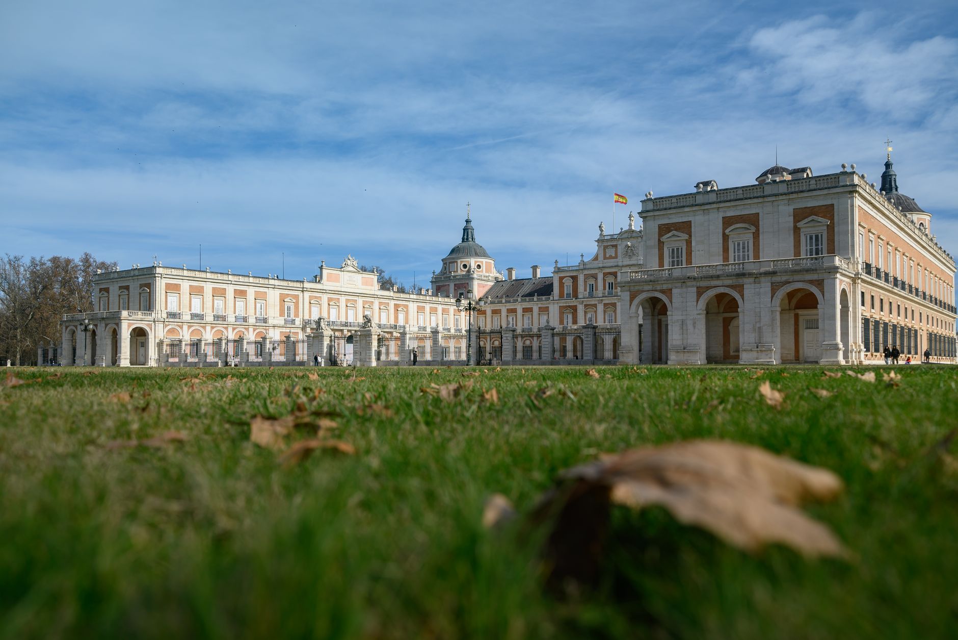 Elegant architectural view of the Royal Palace in Aranjuez, Spain, with blue skies. — illustrating What Is Aranjuez? Madrid's Royal Garden Town Explained